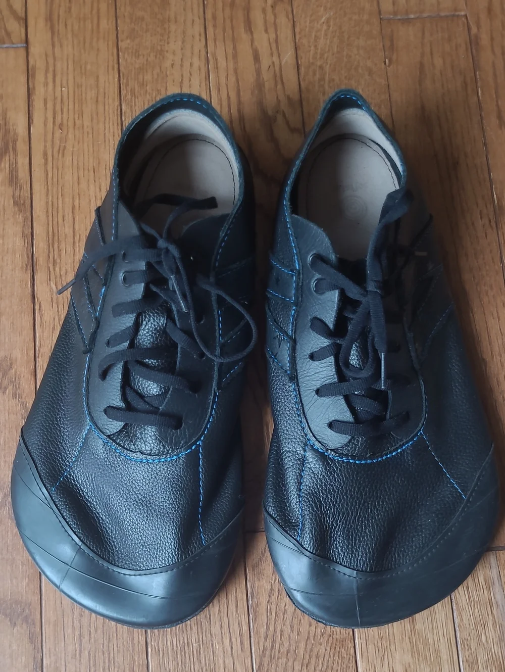 Adult PRIMAL RunAmoc Super Grip Vibram Rubber Sole Shoes 11 Wide
